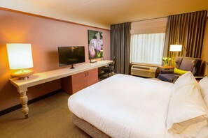 Luxe beddengoed, pillowtop-bedden, een strijkplank/strijkijzer