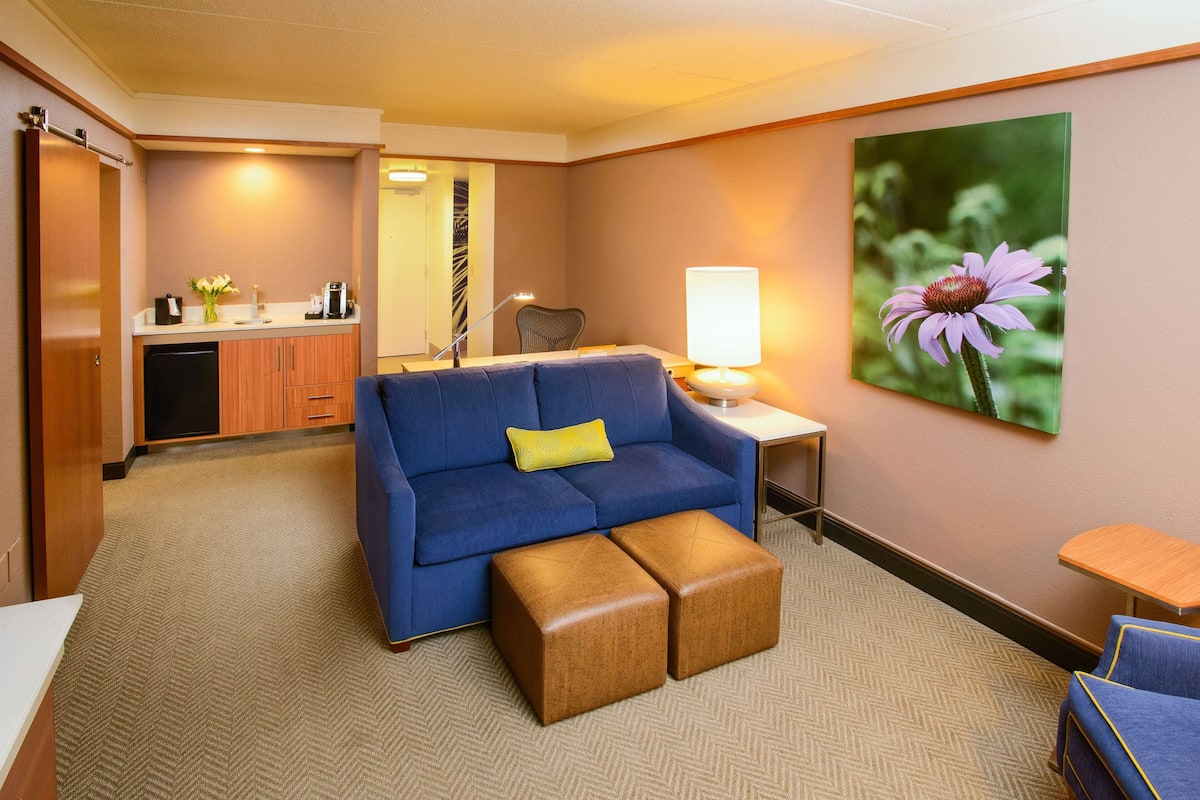 1 bedroom, premium bedding, pillowtop beds, iron/ironing board