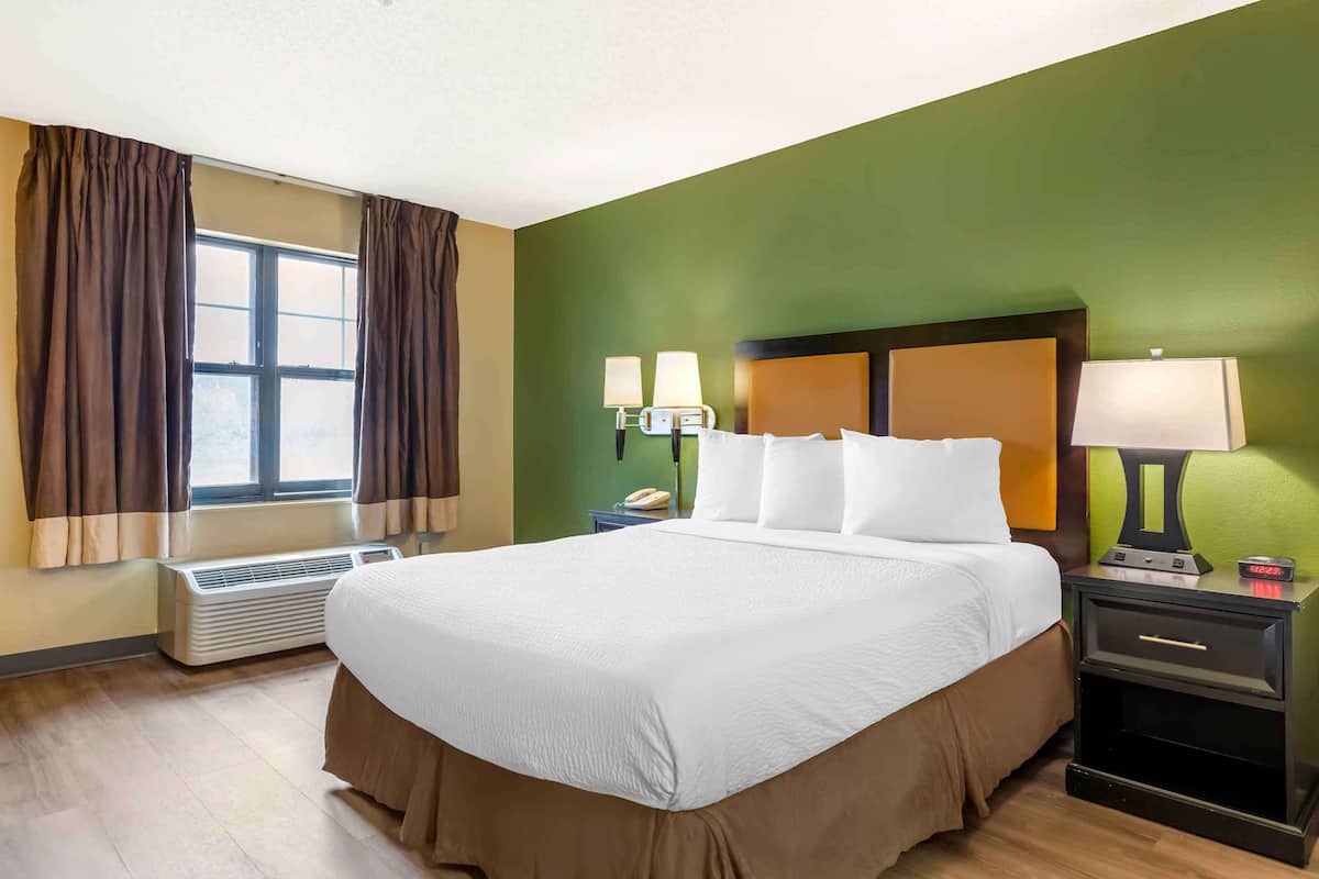 Studio, 1 grand lit, accessible aux personnes à mobilité réduite, non-fumeur