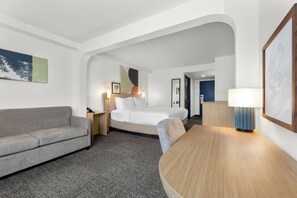 Premium bedding, pillowtop beds, in-room safe, desk