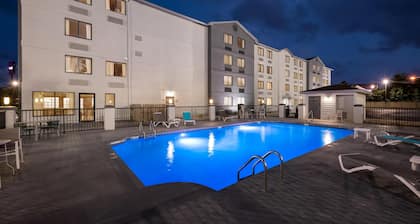 Spark by Hilton Biloxi Ocean Springs