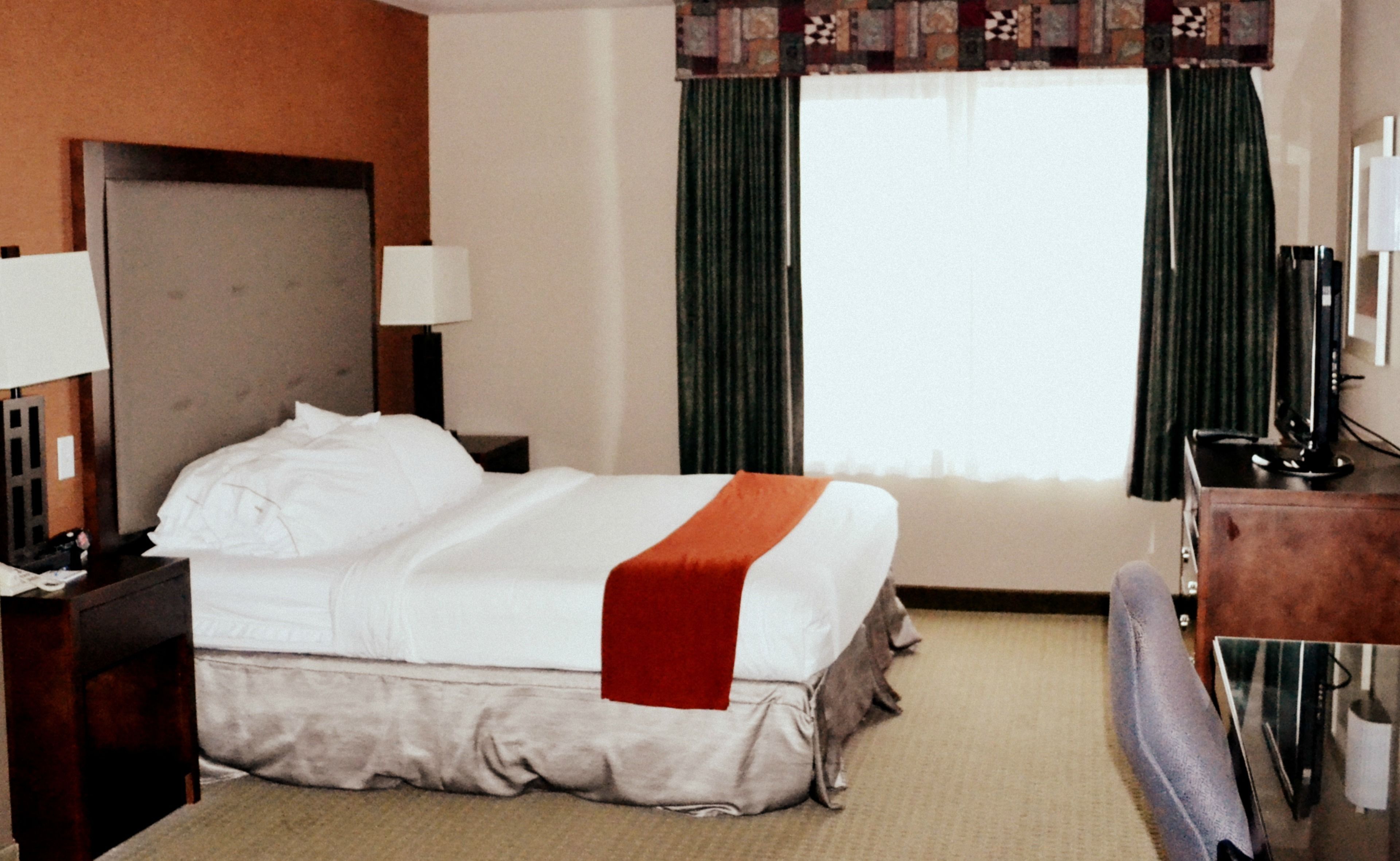 1 bedroom, in-room safe, desk, iron/ironing board