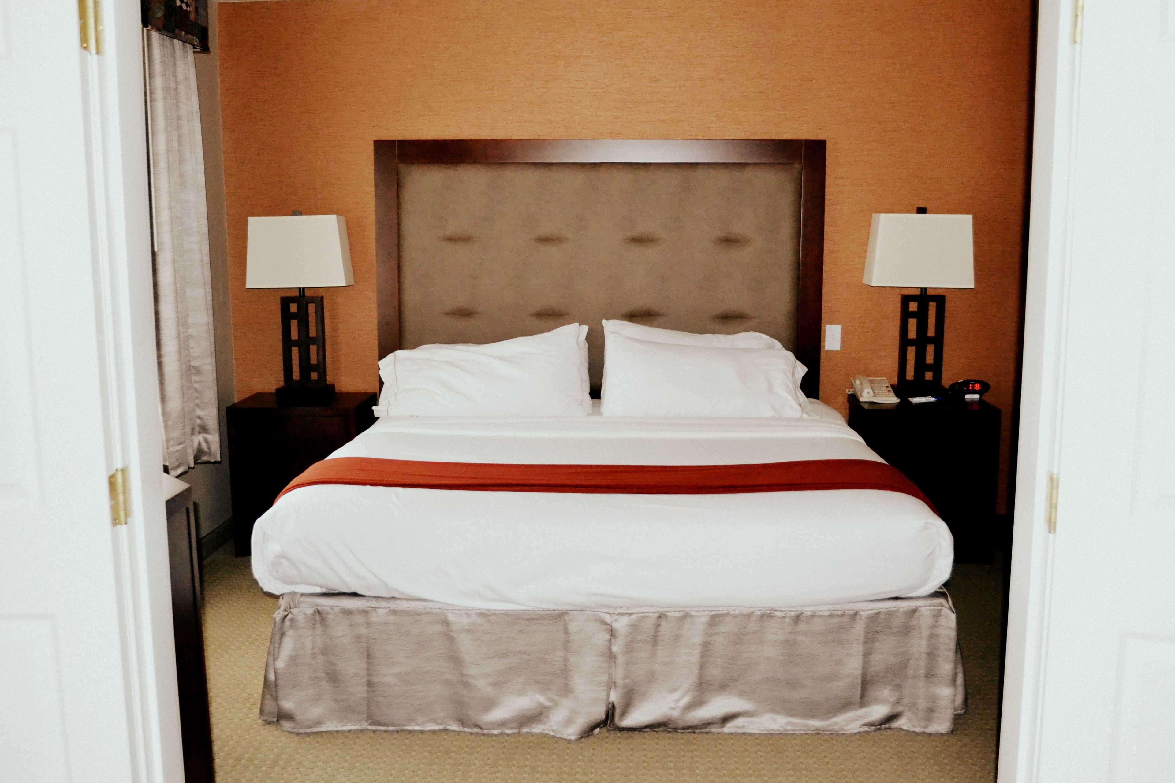 suite, 1 bedroom | 1 bedroom, in-room safe, desk, iron/ironing board