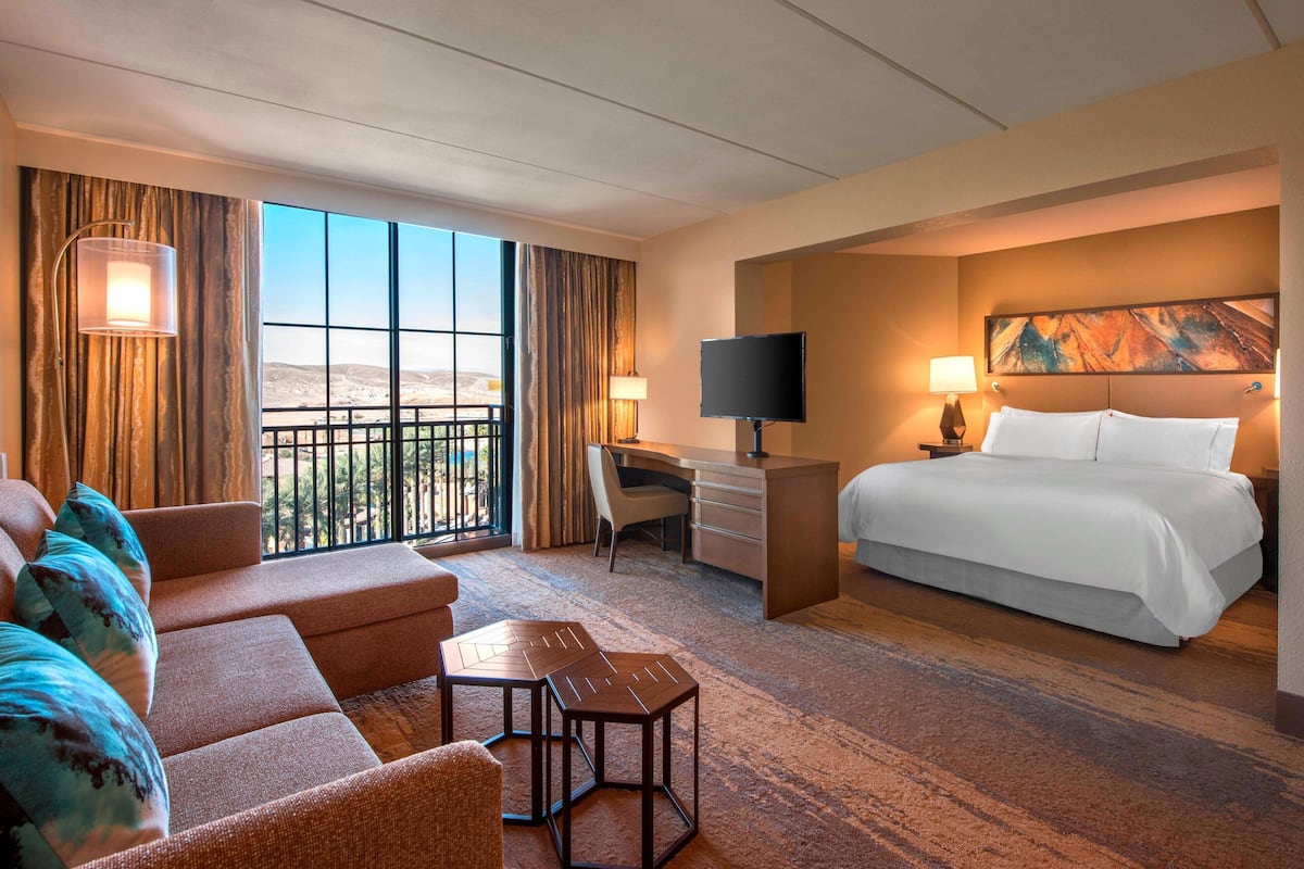 Suite Junior, 1 trÚs grand lit et 1 canapé-lit