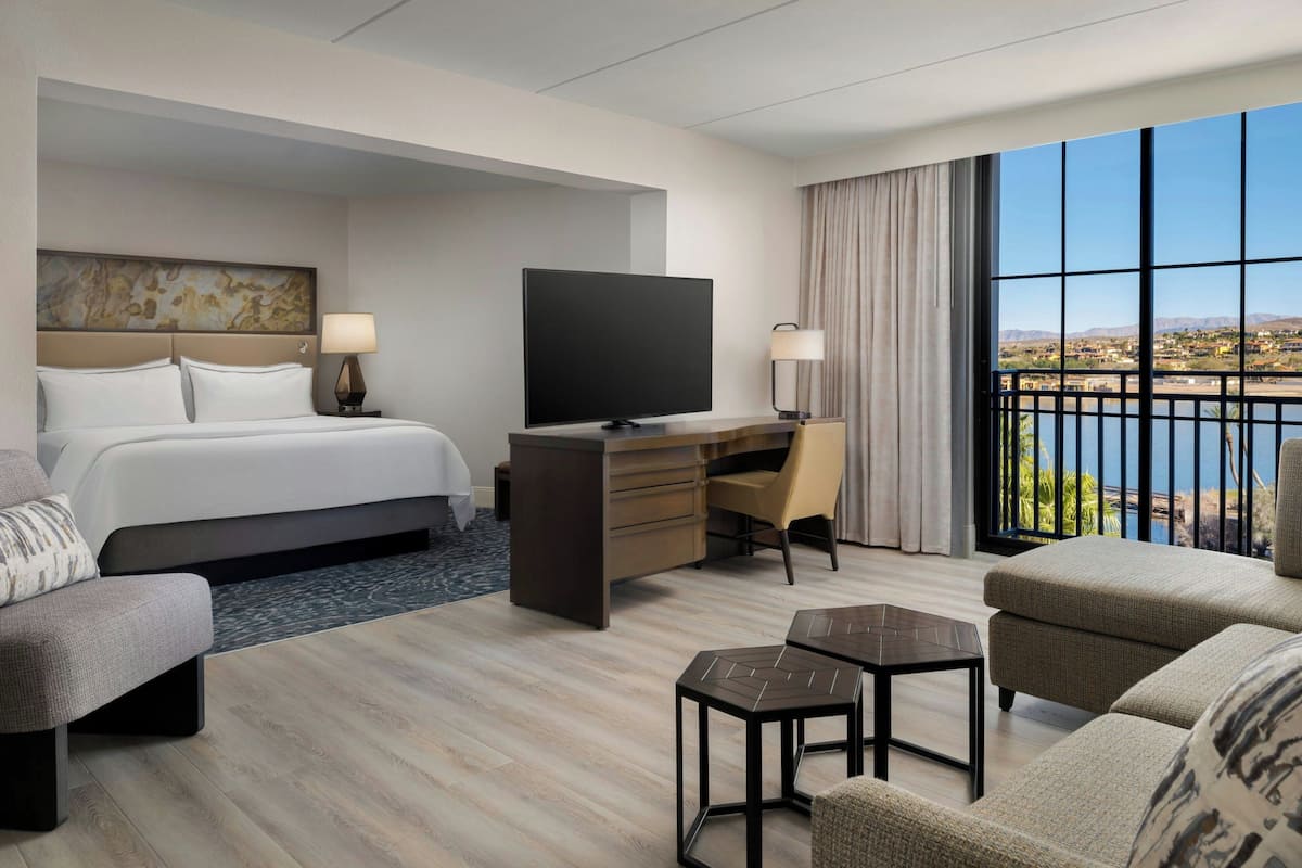 Junior Suite, 1 King Bed with Sofa bed