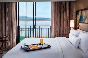 Room, 1 King Bed, Lake View | Premium bedding, in-room safe, desk, blackout drapes at The Westin Lake Las Vegas Resort & Spa by Marriott