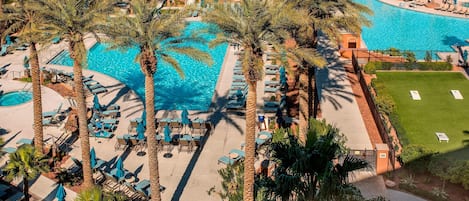 Room, 1 King Bed, Pool View