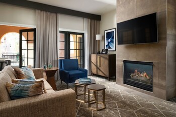 Villa, 1 Bedroom, Pool View | Living room | 40-inch flat-screen TV with cable channels, TV, video-game console at The Westin Lake Las Vegas Resort & Spa by Marriott