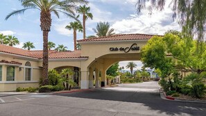 Exterior - Club De Soleil All-Suite Resort (Las Vegas)