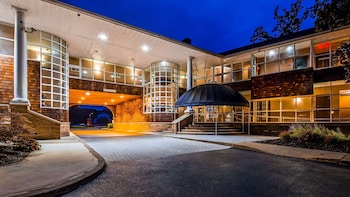 Best Western Plus The Inn & Suites At The Falls