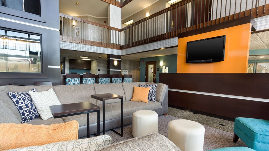 Drury Inn & Suites Greensboro