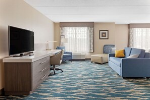 Suite junior, 1 cama de matrimonio grande, no fumadores | 1 dormitorio, colchones con acolchado adicional, escritorio