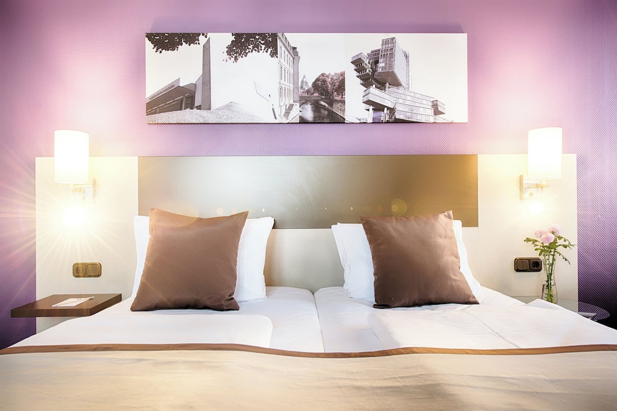 superior room | desk, soundproofing, iron/ironing board, free cots/infant beds