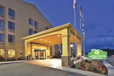 La Quinta Inn & Suites Summersville / New River National Park