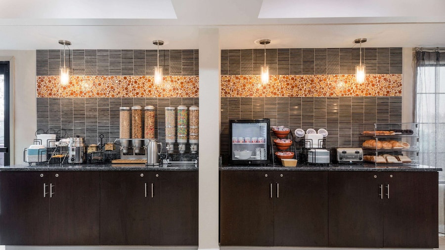 La Quinta Inn & Suites Summersville / New River National Park