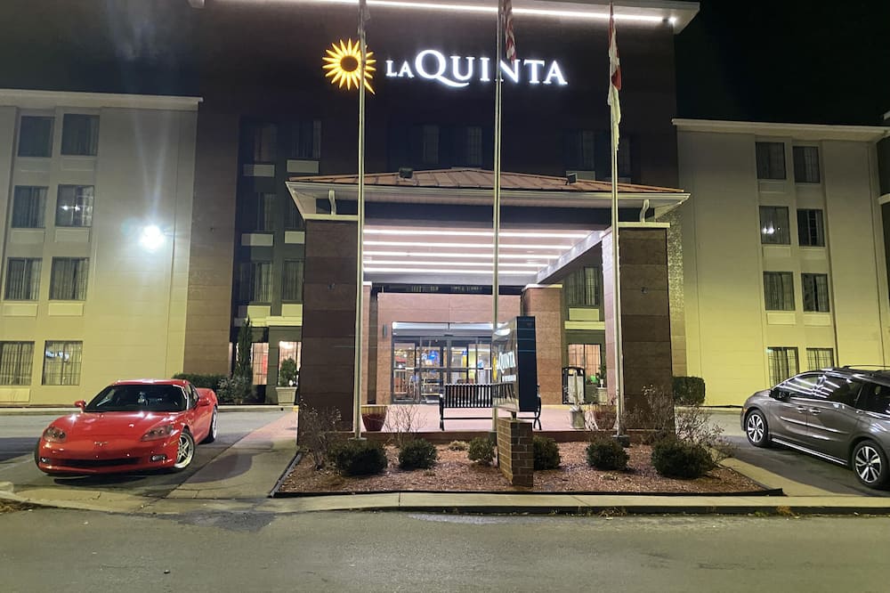 La Quinta Inn & Suites Summersville / New River National Park