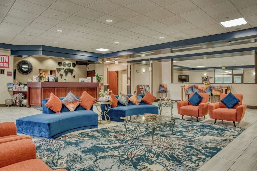 Evergreen Inn and Suites