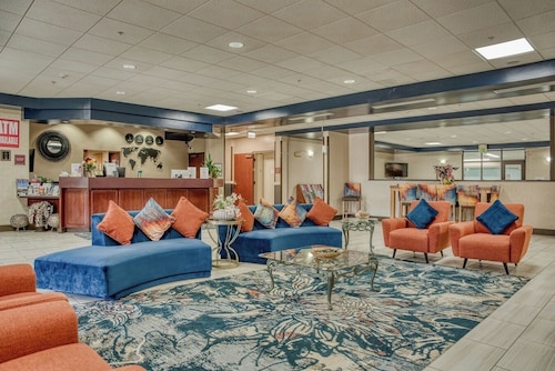 Evergreen Inn and Suites