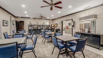 Gratis komplet morgenmad hver dag