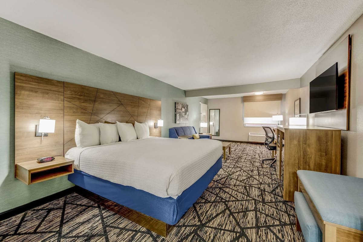 Ropa de cama de alta calidad y escritorio