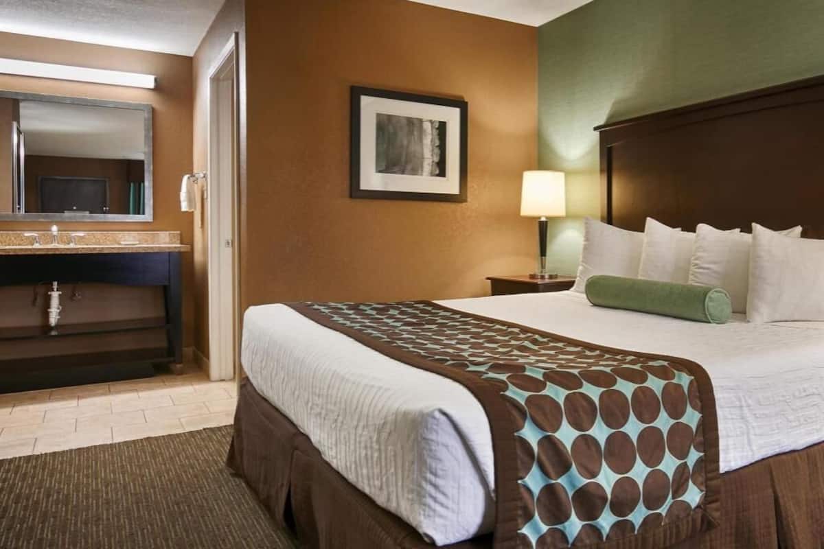 Ropa de cama de alta calidad y escritorio