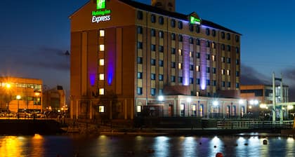 Holiday Inn Express Manchester - Salford Quays by IHG