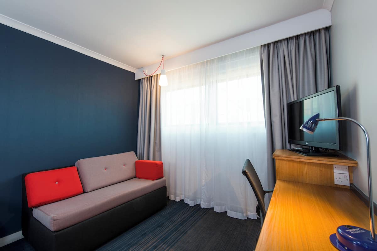 standard room, 1 double bed with sofa bed (with free hot breakfast) | room amenity