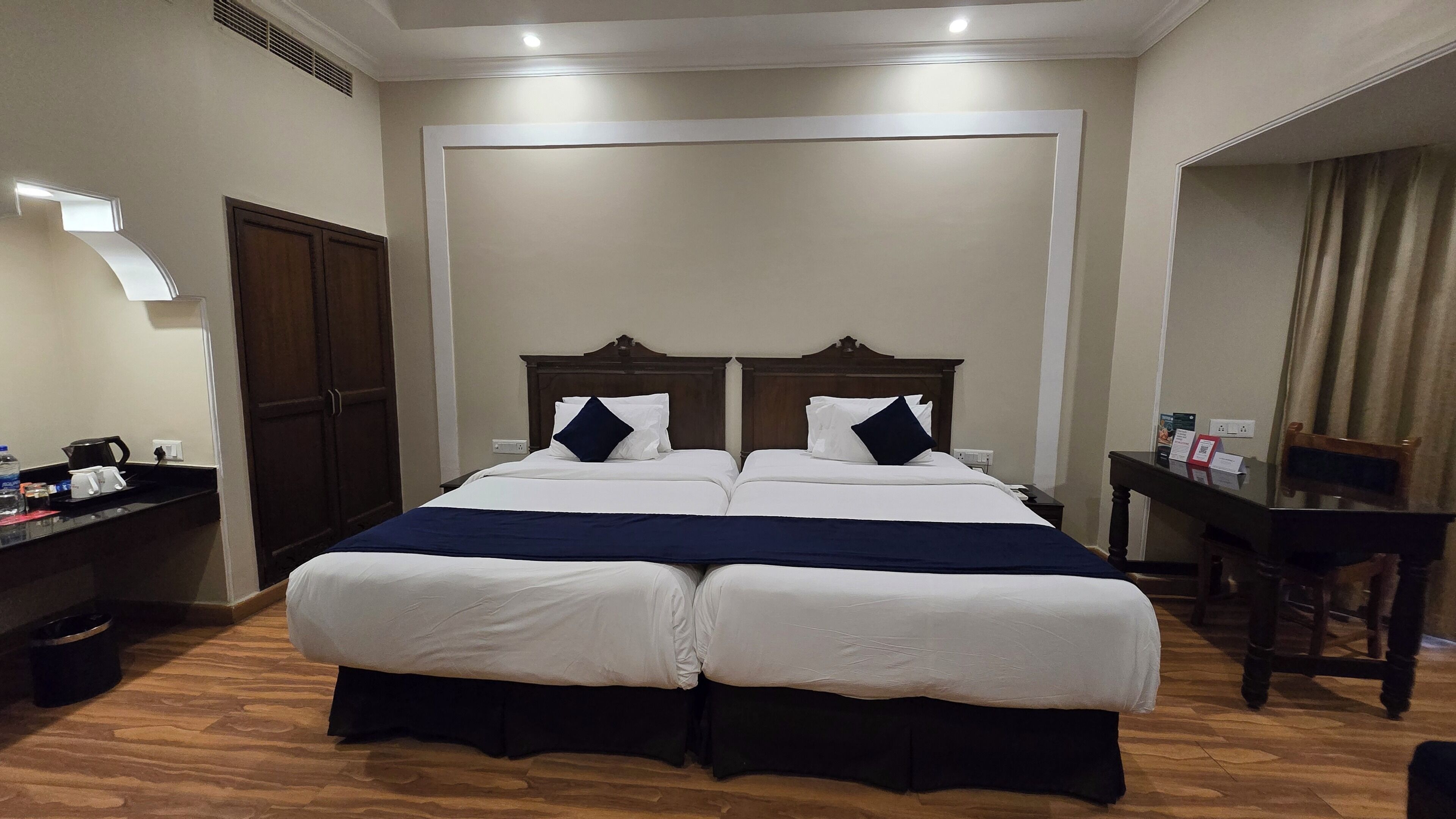 Chambre Supérieure, 2 lits une place