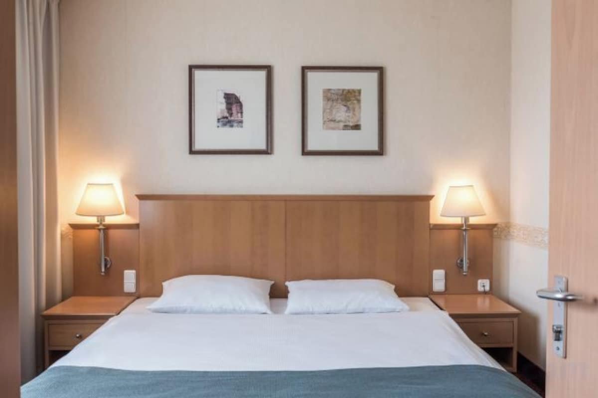 Ropa de cama de alta calidad y minibar