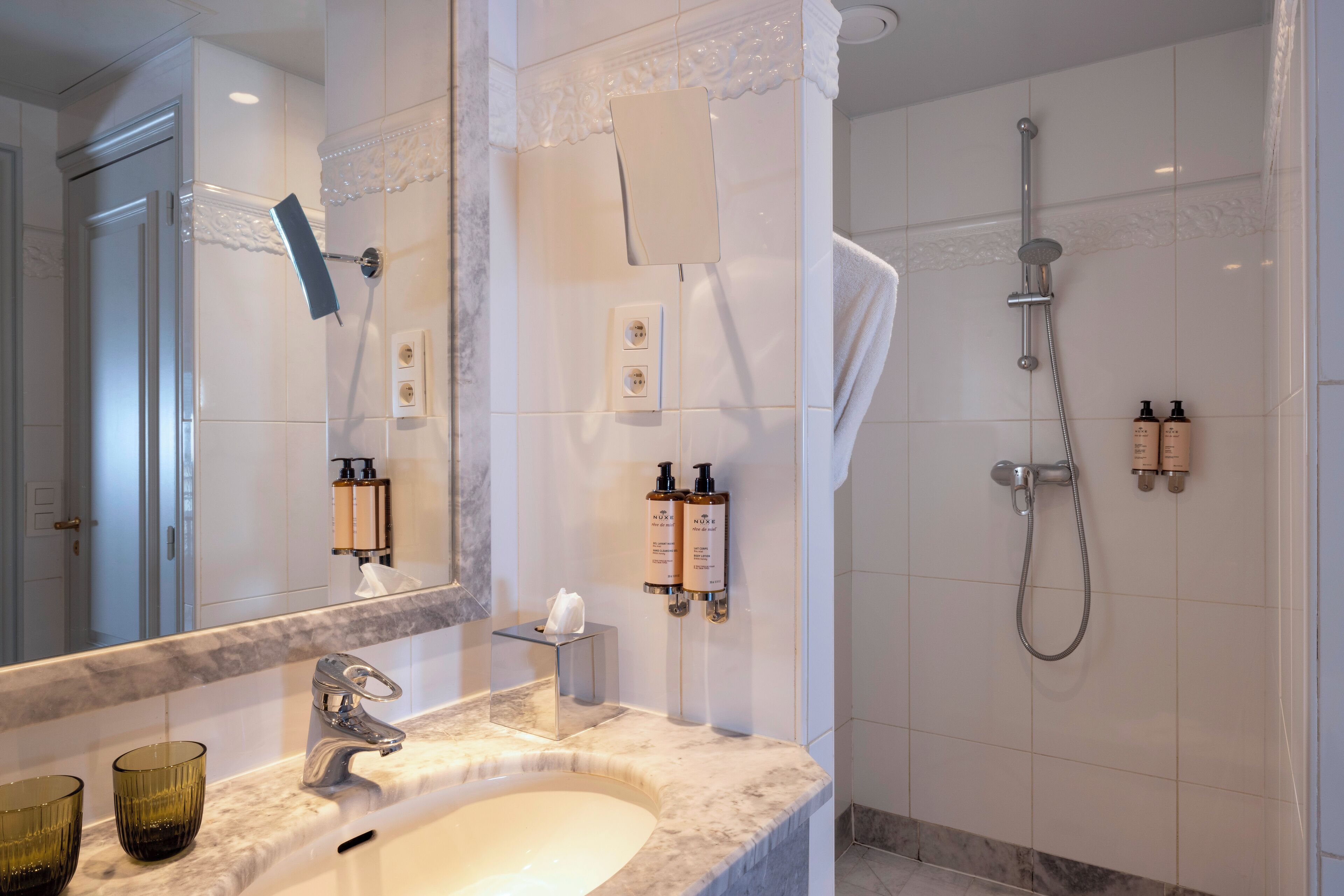 Photo - Hôtel Le Lavoisier & Spa