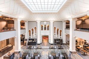 Pernikahan indoor