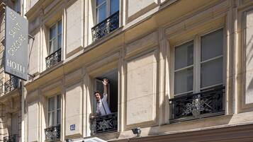 Façana frontal de l'allotjament