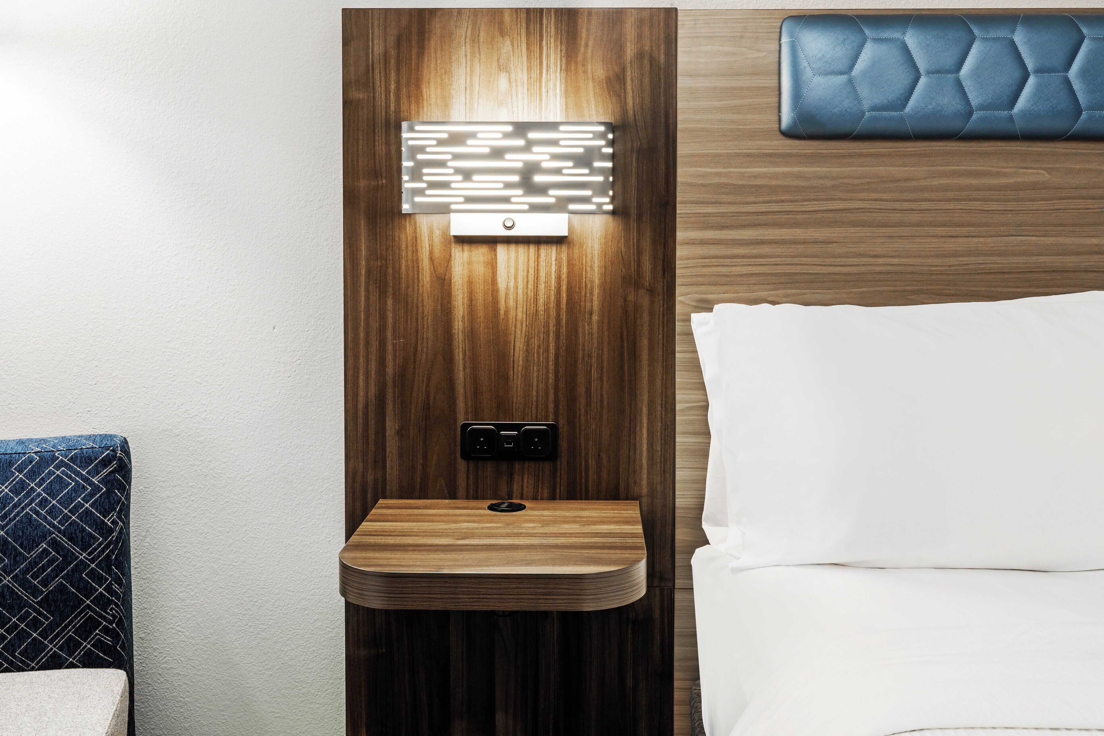 Pillowtop-Betten, Zimmersafe, Schreibtisch