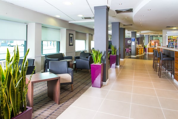 Lobby-Lounge