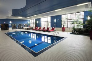 Piscine intérieure