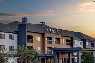 Courtyard by Marriott Shreveport Airport