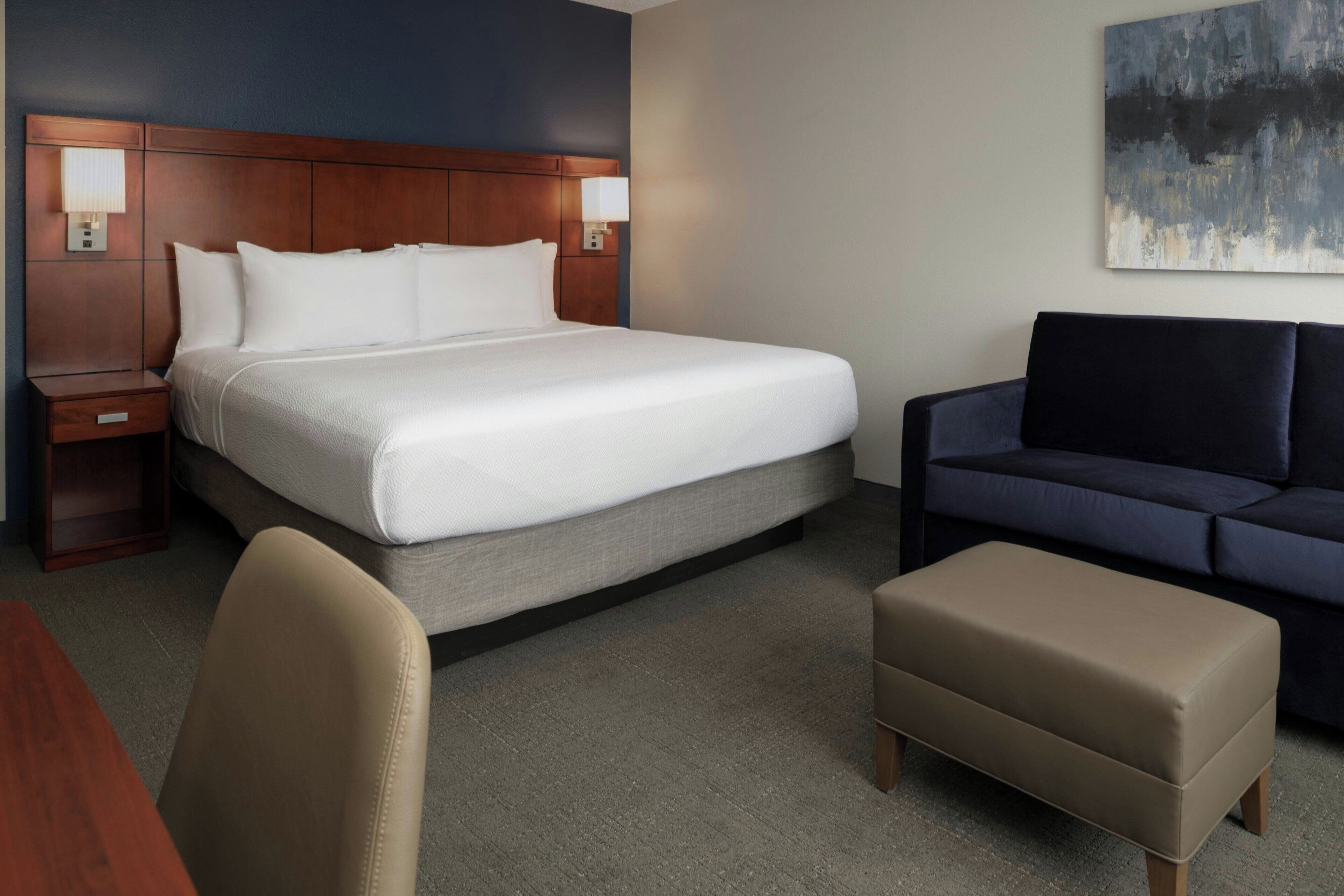Room, 1 King Bed | Premium bedding, pillowtop beds, in-room safe, desk