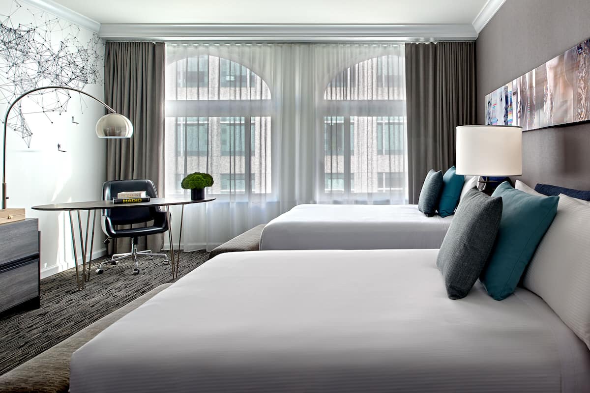 Premium bedding, in-room safe, desk, blackout drapes