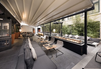 Daily full breakfast for a fee at Hotel Zelos San Francisco