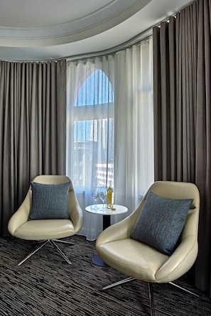 Junior Suite, 1 King Bed, City View, Corner | View from room