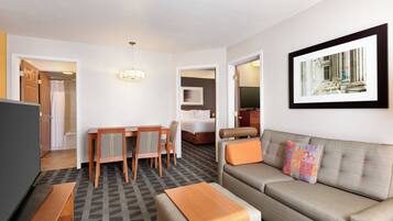 Suite, 2 Bedrooms | Premium bedding, pillowtop beds, in-room safe, desk