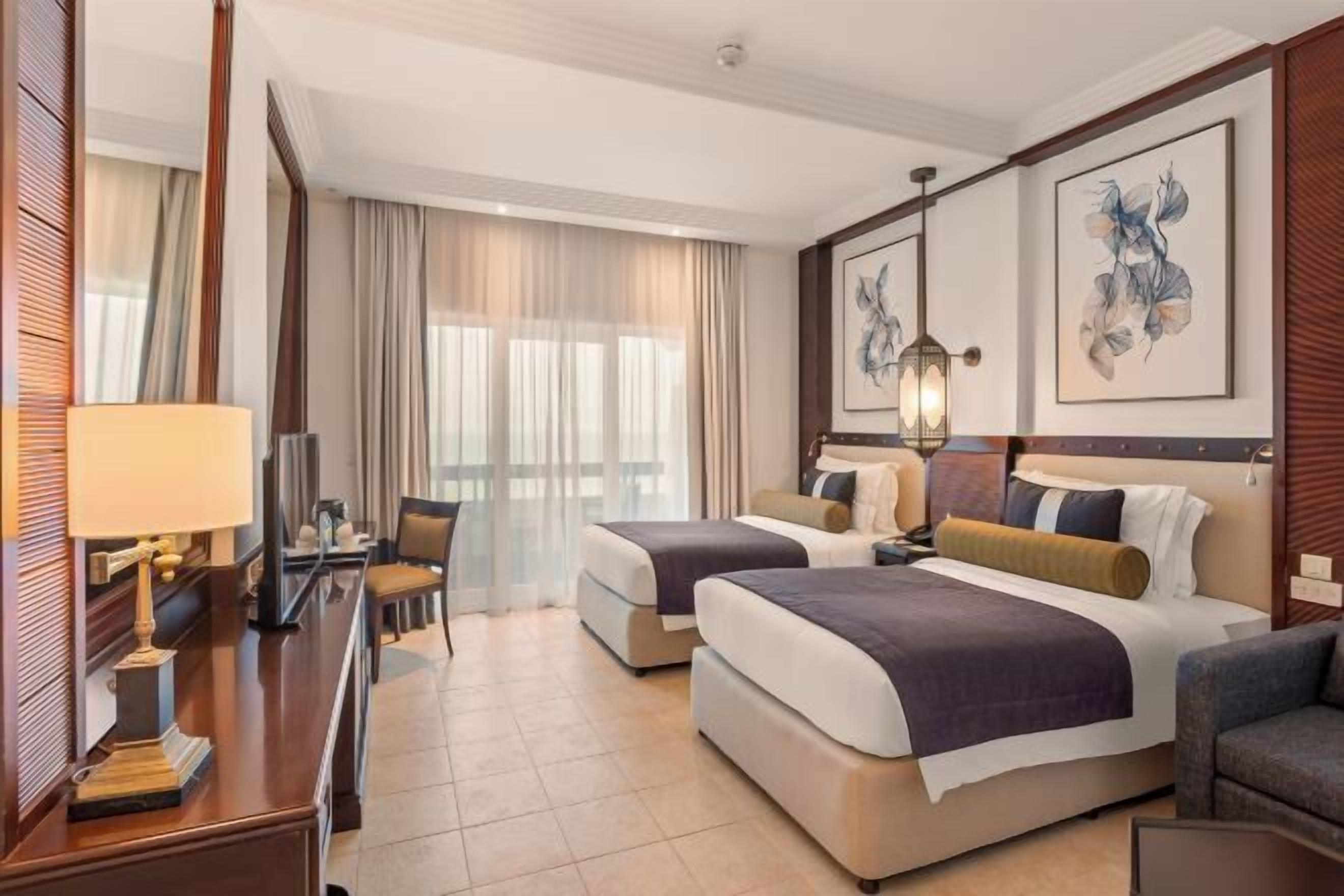 Premium bedding, down duvets, minibar, in-room safe