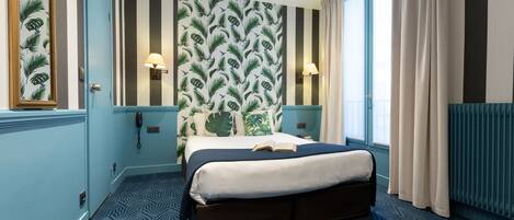 Double or Twin Comfort Room | Premium bedding, in-room safe, desk, laptop workspace