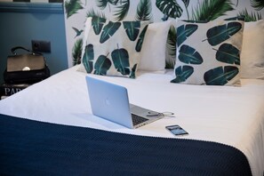 Premium bedding, in-room safe, desk, laptop workspace