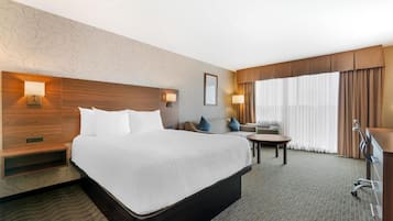 Desk, laptop workspace, iron/ironing board, free cots/infant beds