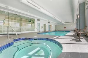 Indoor pool - Best Western Plus Mission City Lodge (Mission)