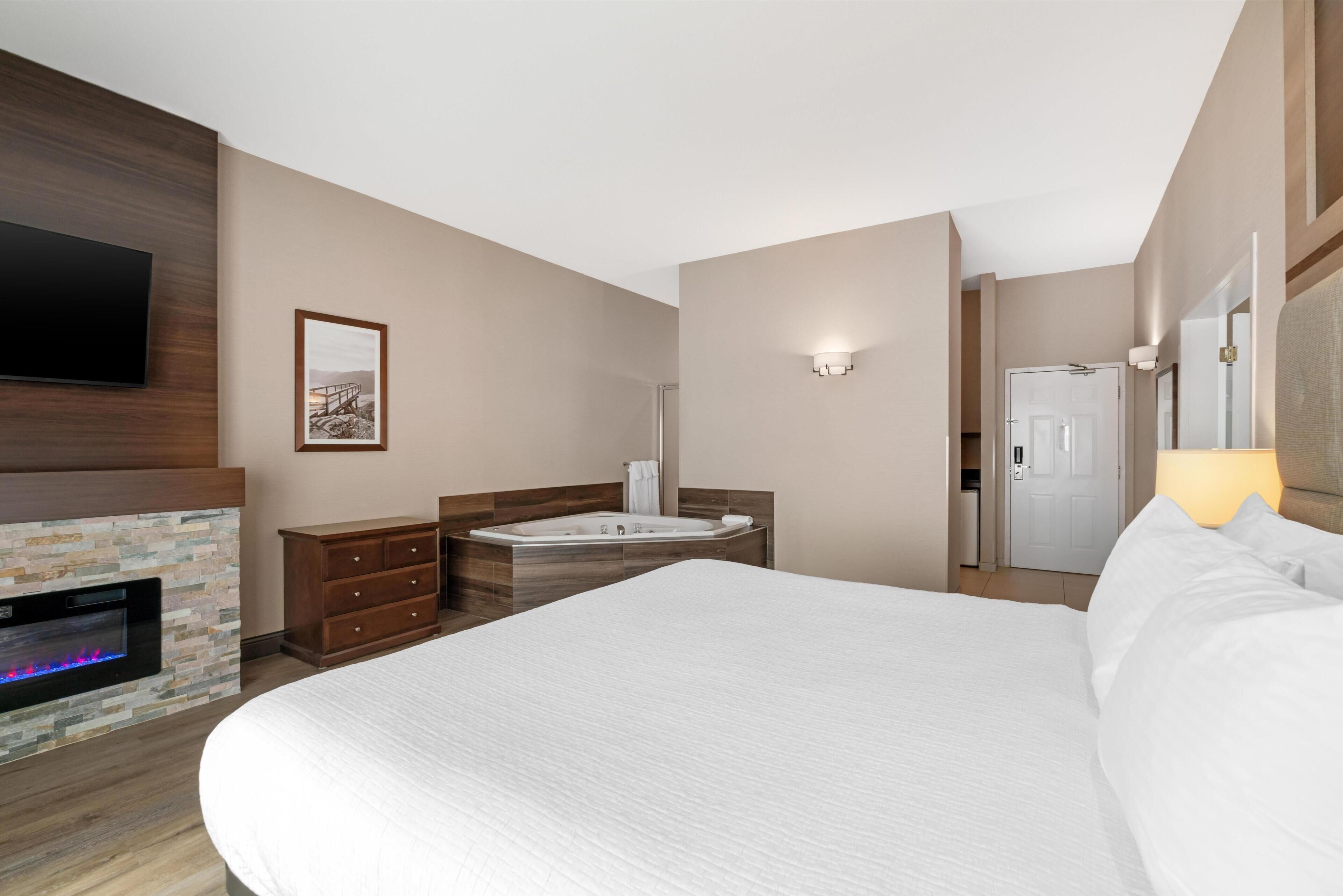 Suite, 1 cama King size, para no fumadores, hidromasaje (with Sofabed) | Escritorio y espacio para trabajar con laptop 