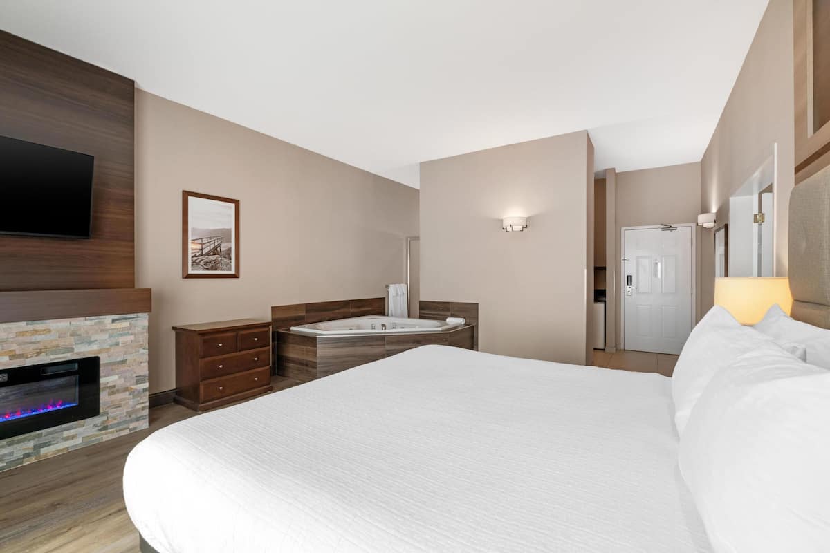 Suite, 1 cama King size, para no fumadores, hidromasaje (with Sofabed) | Escritorio y espacio para trabajar con laptop