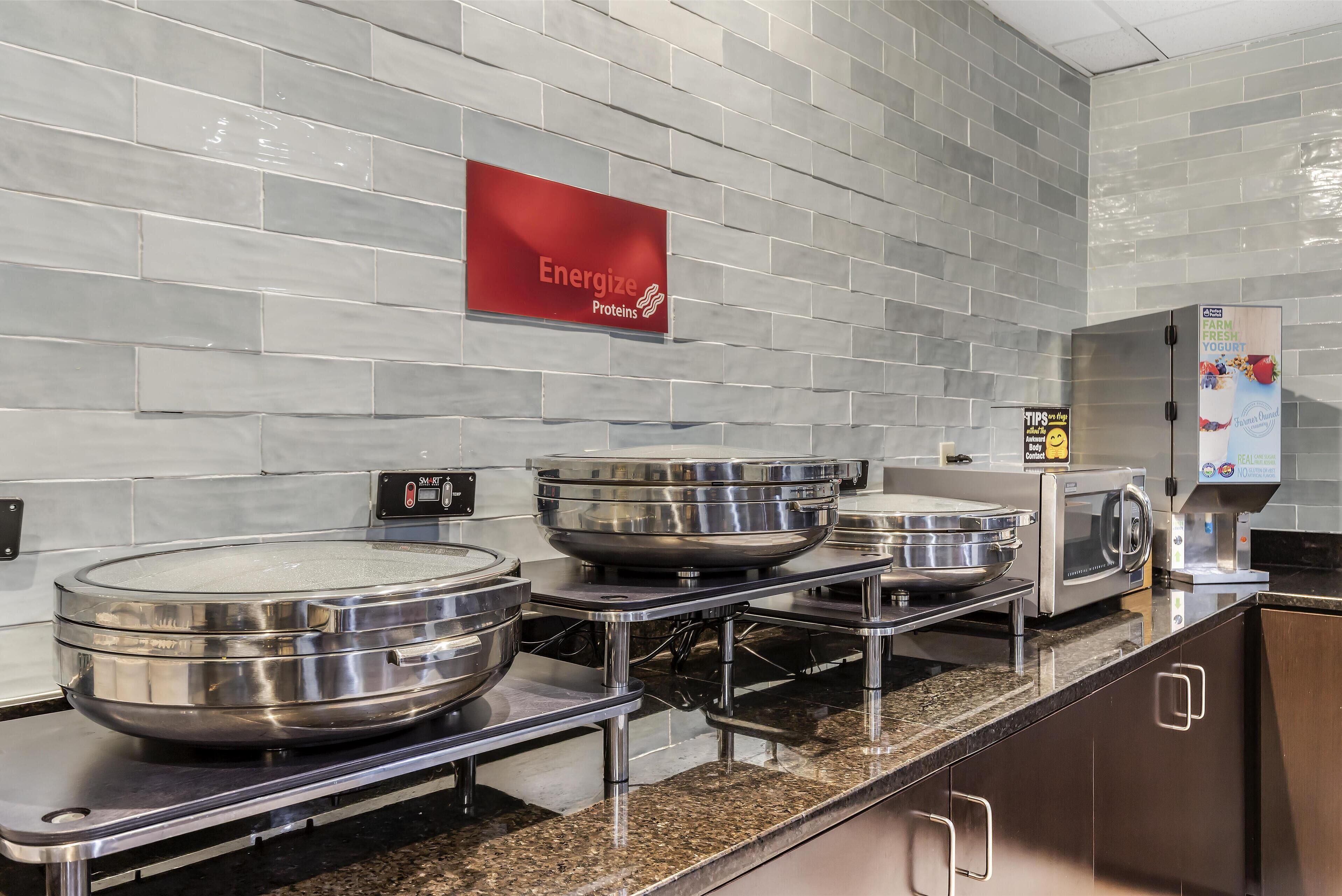 free daily full breakfast