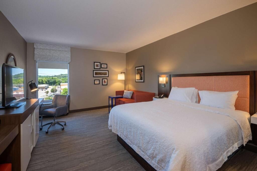 In-room safe, desk, iron/ironing board, free cribs/infant beds
